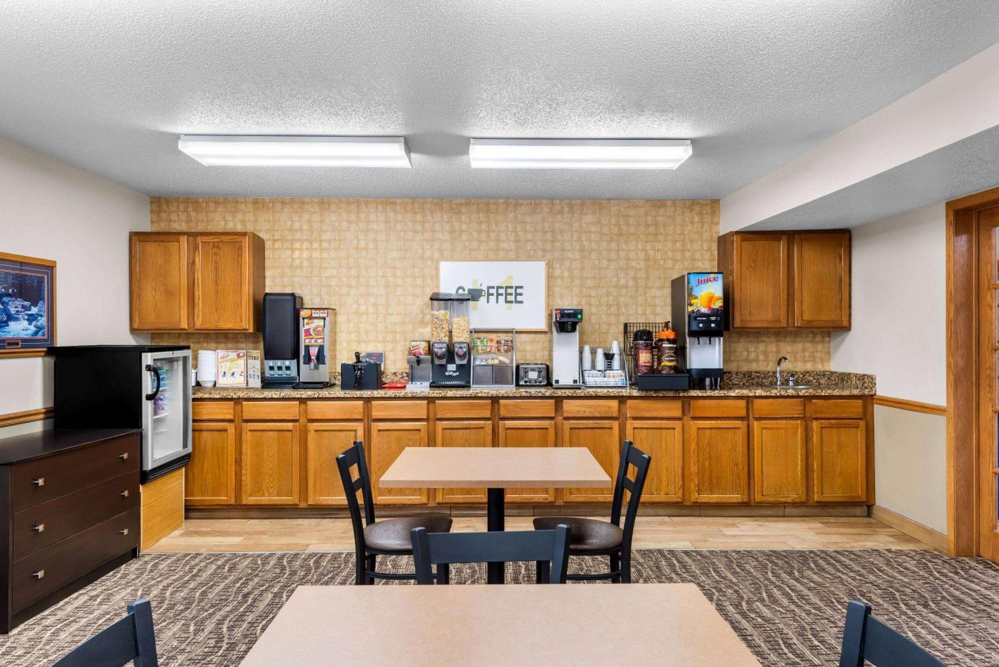 Hotel Super 8 By Wyndham