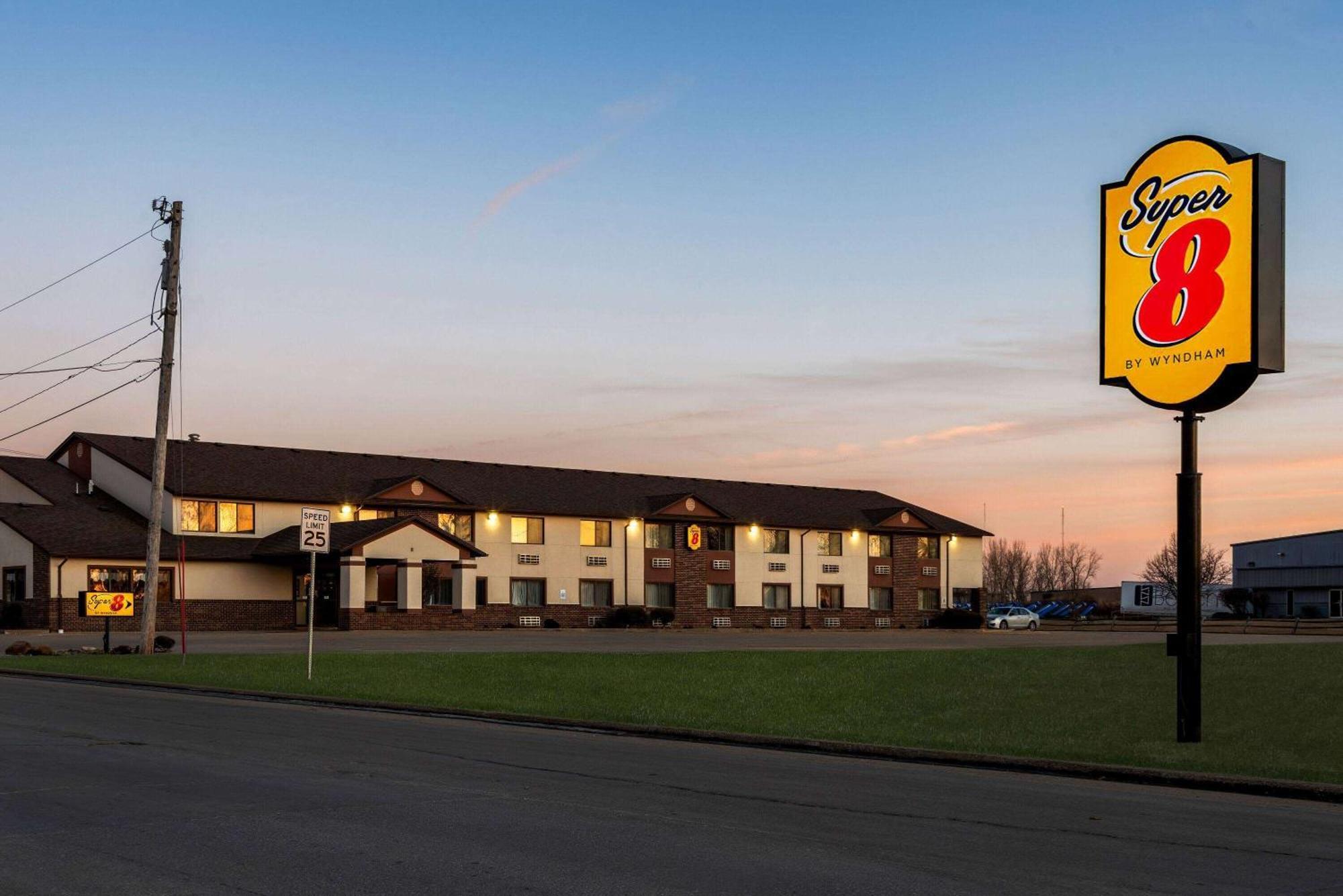 Super 8 By Wyndham 2* Oelwein